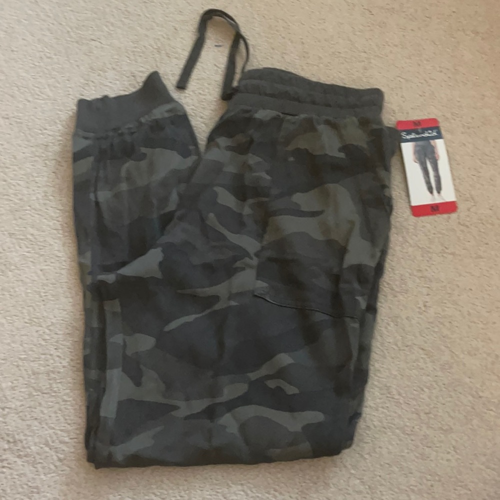Splendid Green Camo Joggers